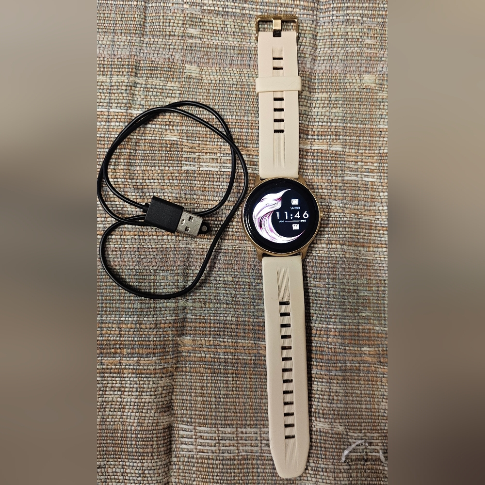 Smartwatch with Cream Band